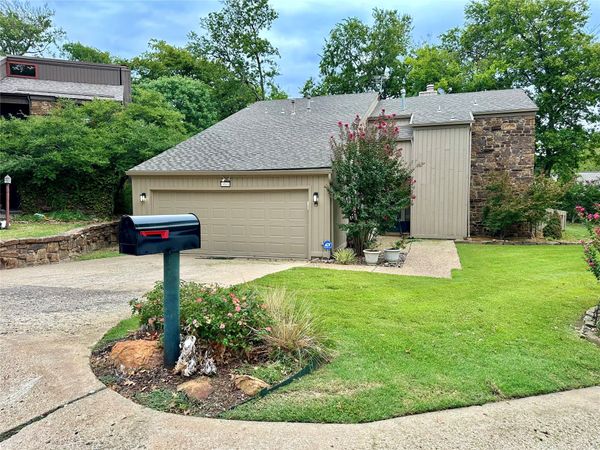 3313 E 68th Place, Unit 6, Tulsa, OK 74136
