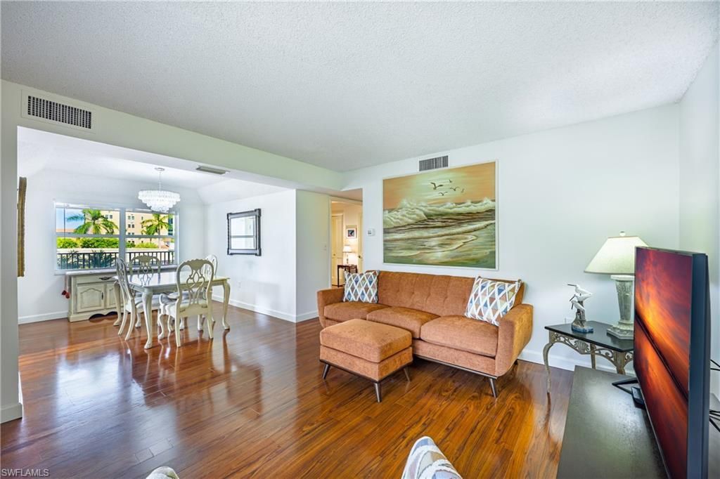 3200 Gulf Shore Blvd N, Unit 205, Naples, FL 34103 Photo