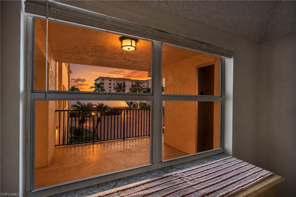 3200 Gulf Shore Blvd N, Unit 205, Naples, FL 34103 Photo