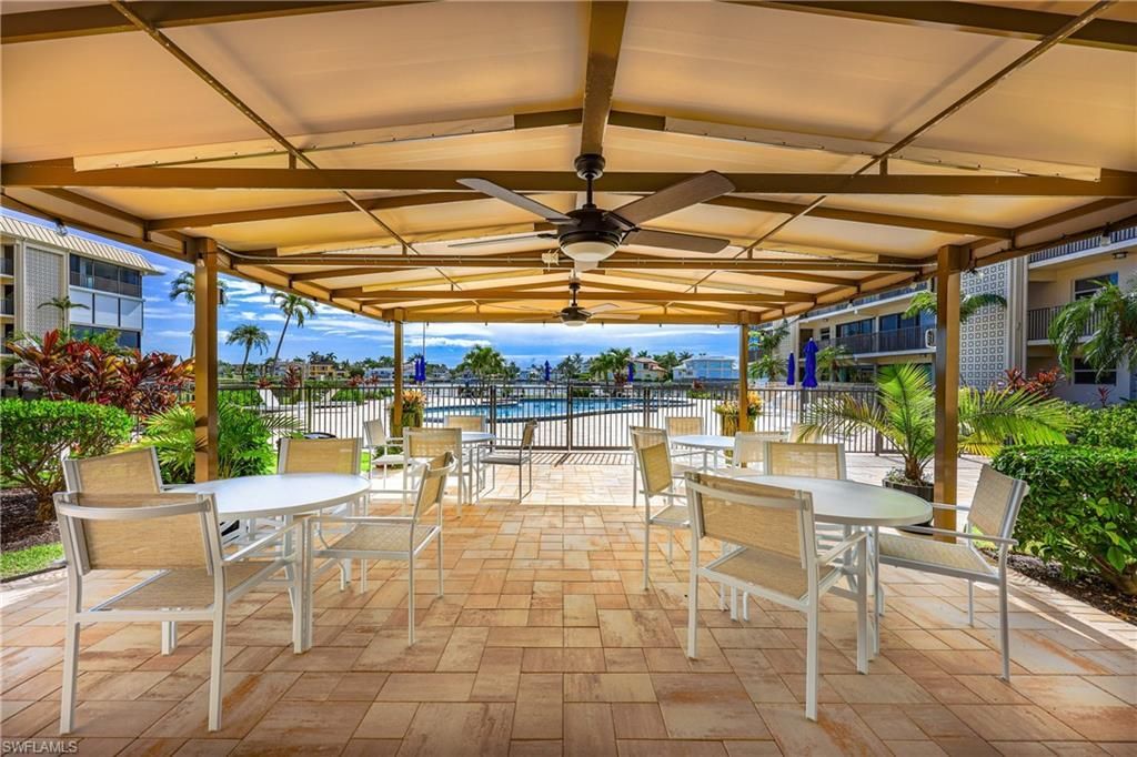 3200 Gulf Shore Blvd N, Unit 205, Naples, FL 34103 Photo