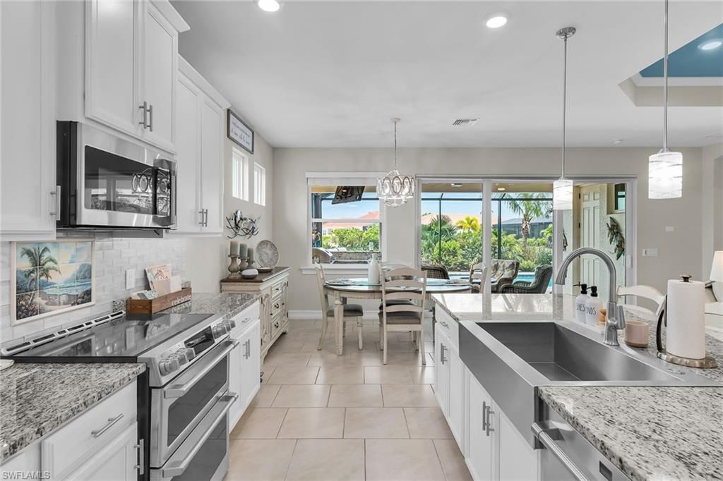 18709 Lake Hammock Dr, Naples, FL 34114 Photo