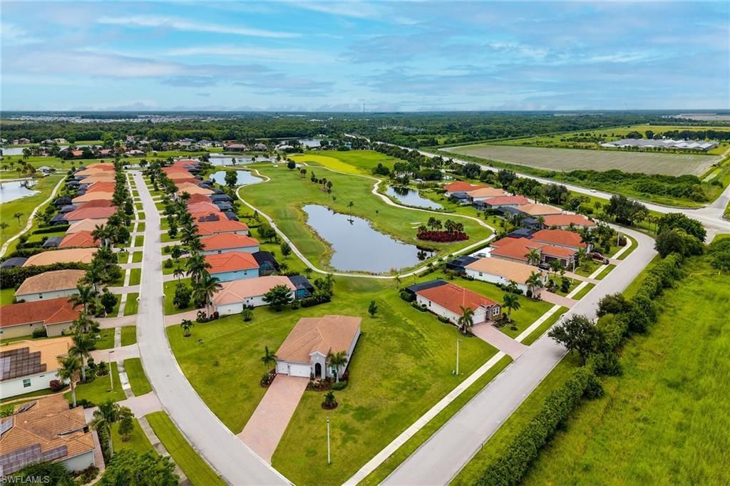 18709 Lake Hammock Dr, Naples, FL 34114 Photo
