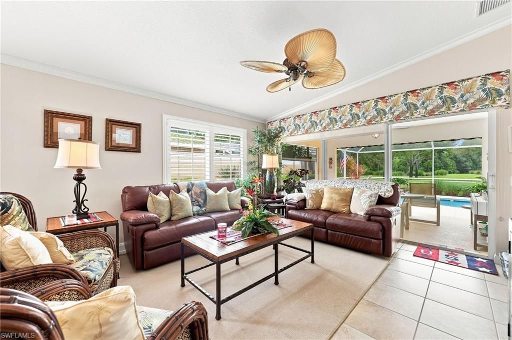 7677 Rozzini Ln, Naples, FL 34114 Photo