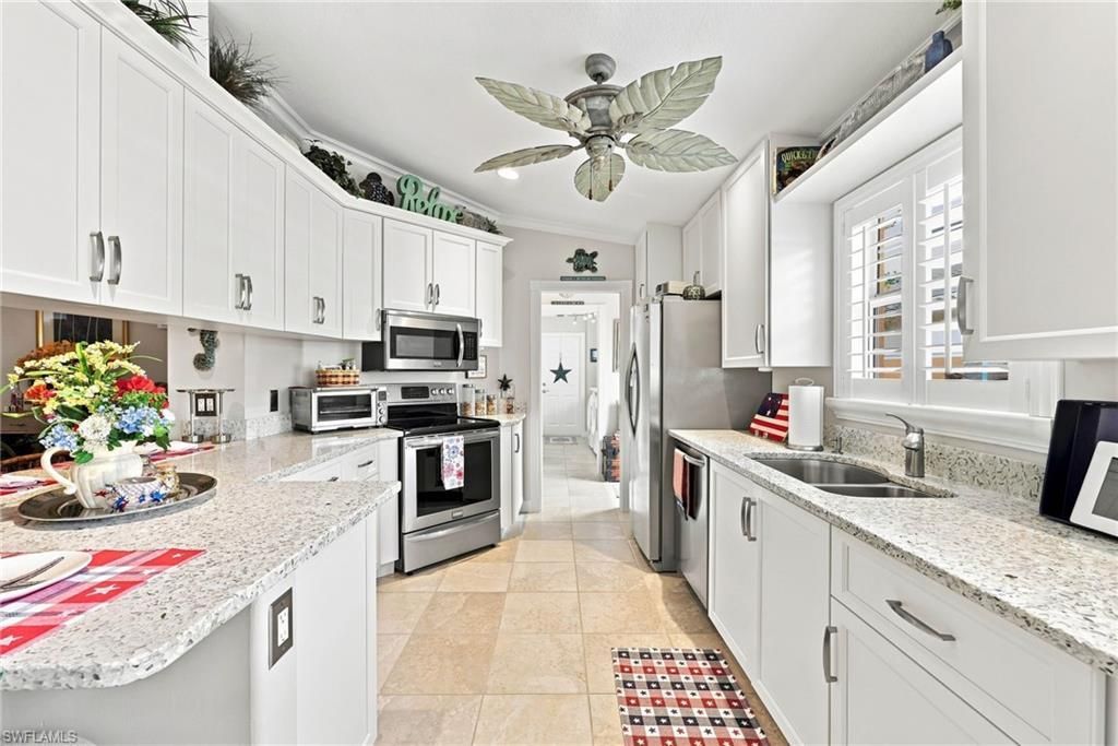 7677 Rozzini Ln, Naples, FL 34114 Photo