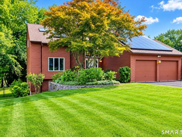 5 Pond View, Cromwell, CT 06416