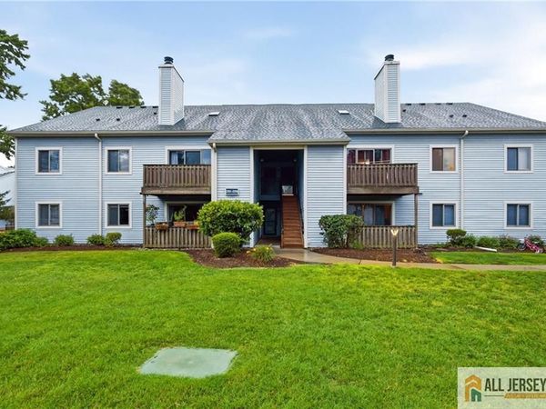 2204 Aspen Drive , Plainsboro, NJ 08536