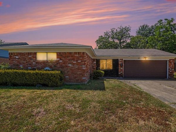 6620 Atha Drive, Dallas, TX 75217
