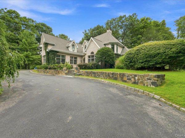 28 Wrights Mill Road, Armonk, NY 10504