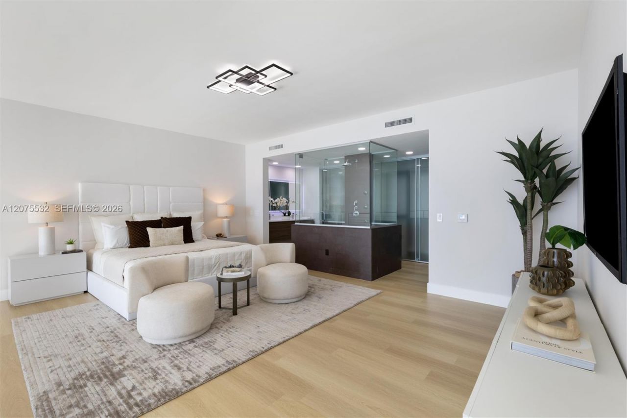 1040 Biscayne Blvd , Unit 3403, Miami, FL 33132 Photo