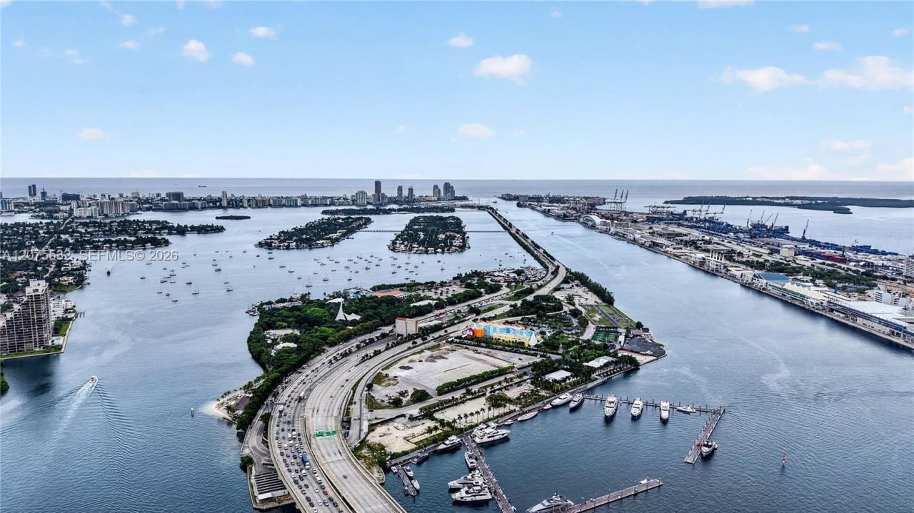 1040 Biscayne Blvd , Unit 3403, Miami, FL 33132 Photo