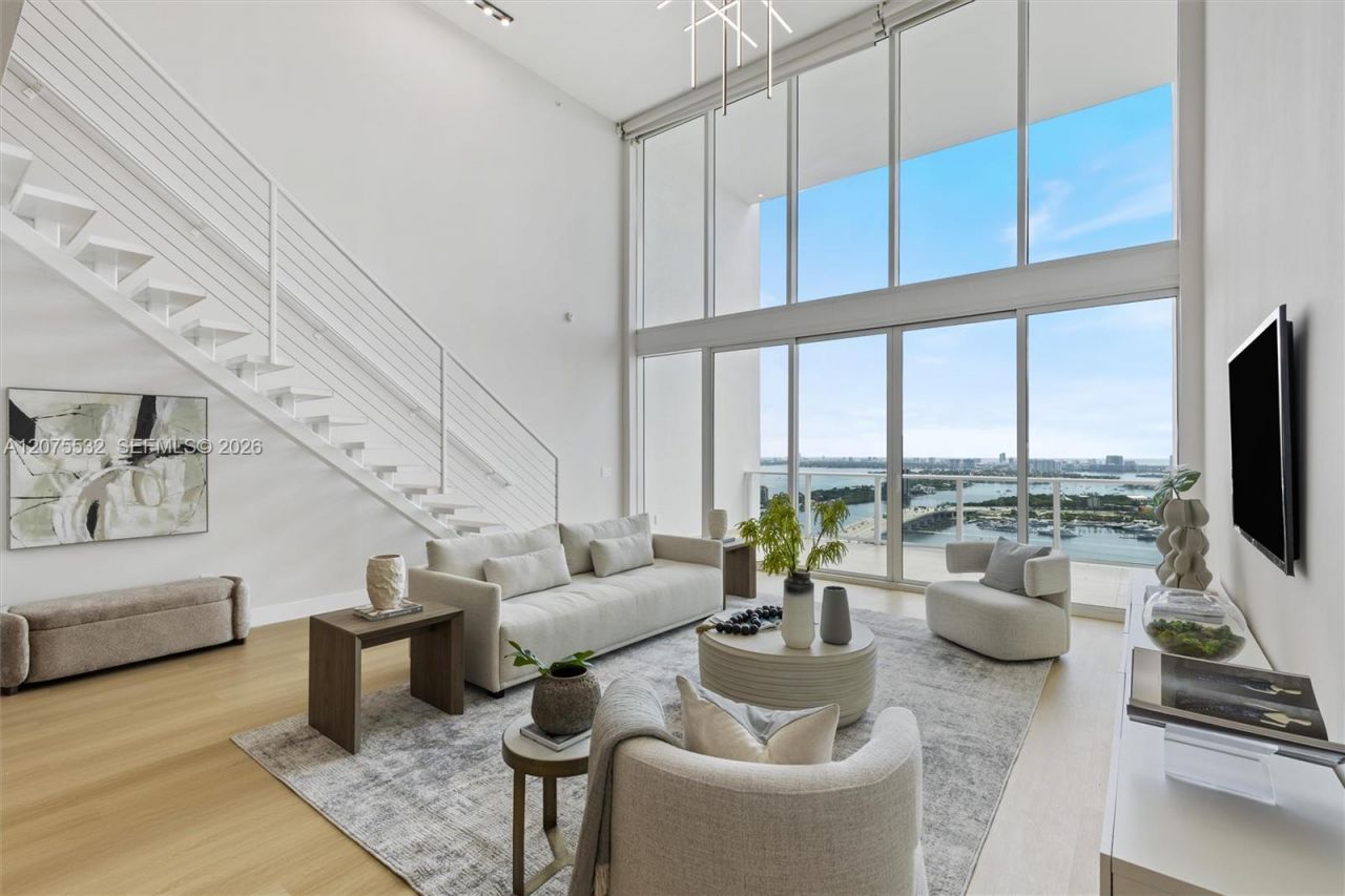 1040 Biscayne Blvd , Unit 3403, Miami, FL 33132 Photo