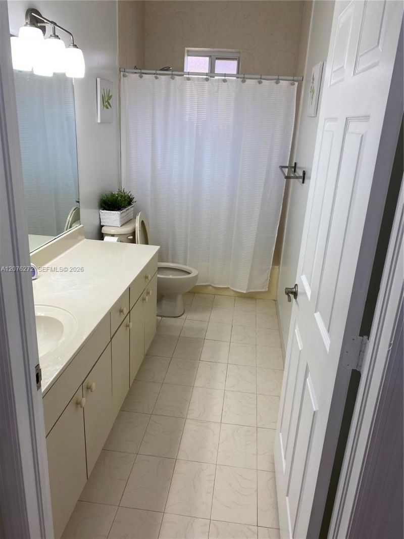 2529 NE 41st Ter , Homestead, FL 33033 Photo