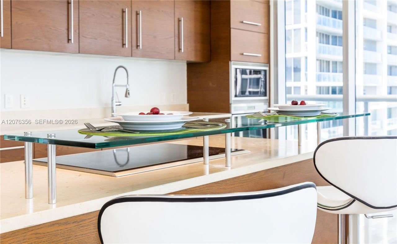 485 Brickell Ave , Unit 3410, Miami, FL 33131 Photo