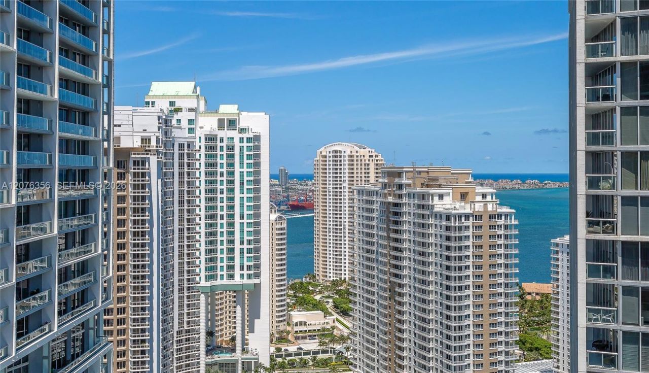 485 Brickell Ave , Unit 3410, Miami, FL 33131 Photo