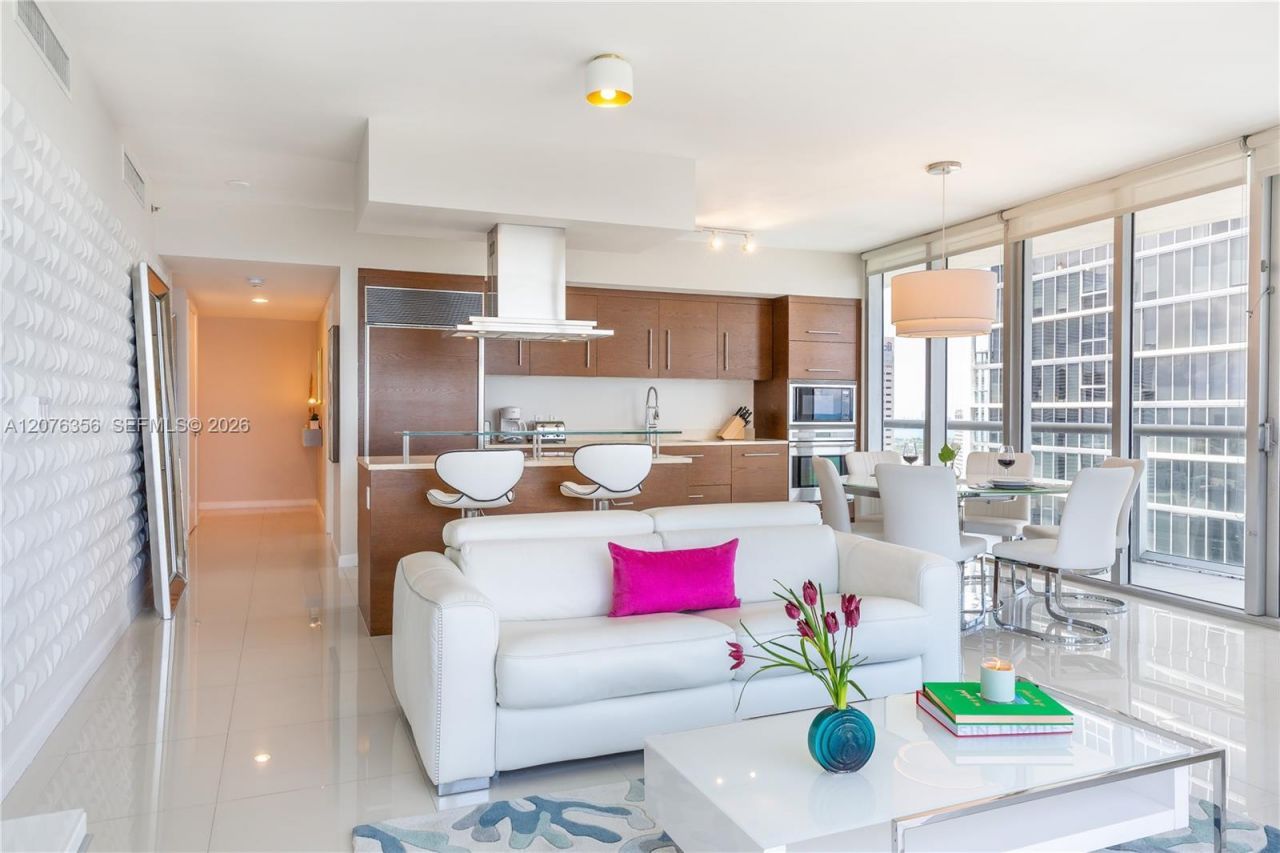 485 Brickell Ave , Unit 3410, Miami, FL 33131 Photo