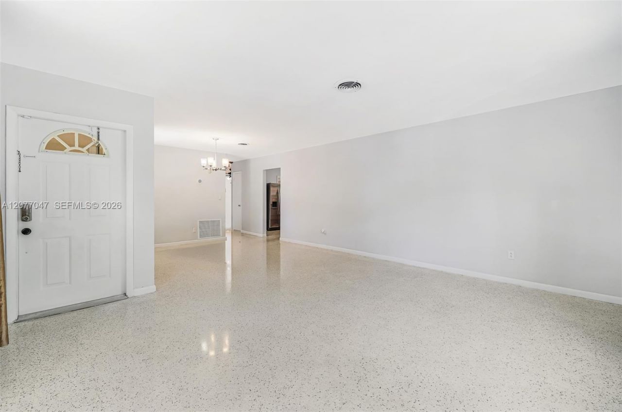 9354 Caribbean Blvd , Cutler Bay, FL 33189 Photo
