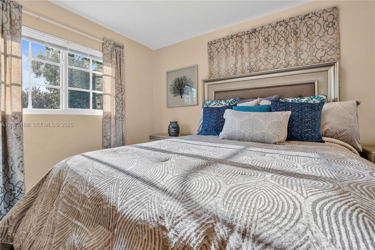2801 N 38th Ave , Hollywood, FL 33021 Photo