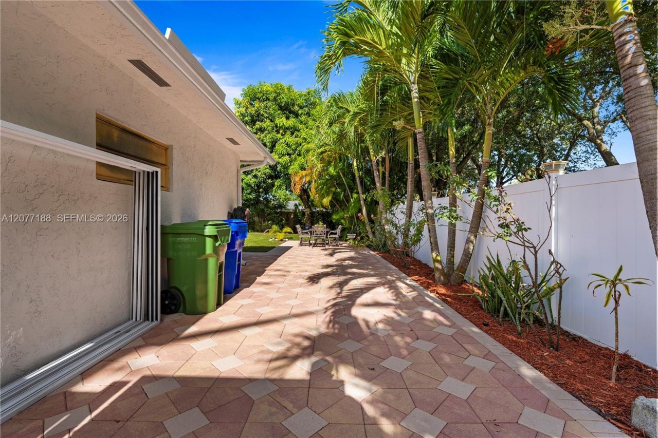 2801 N 38th Ave , Hollywood, FL 33021 Photo