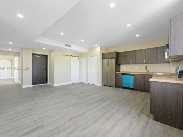 1020 NW 2 Ave , Unit 301, Hallandale Beach, FL 33009