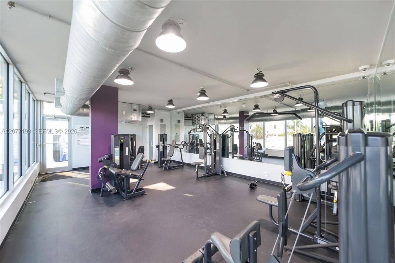 100 Lincoln Rd , Unit 1107, Miami Beach, FL 33139 Photo