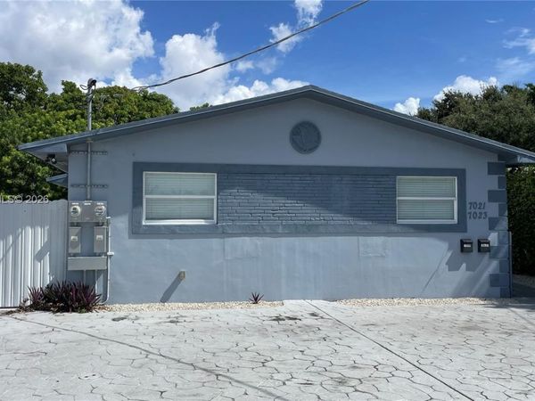 7021 SW 22nd St , Unit 7021, Miami, FL 33155
