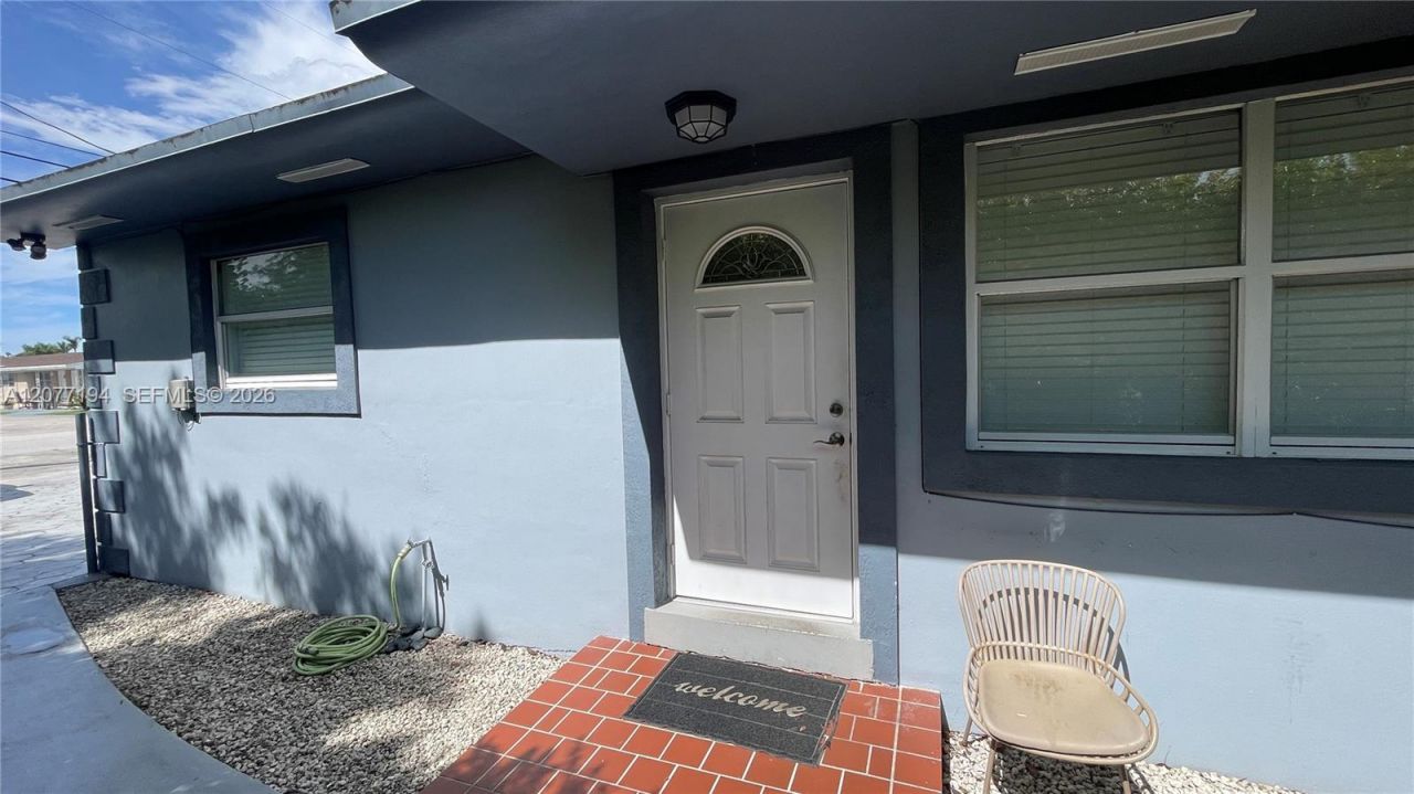 7021 SW 22nd St , Unit 7021, Miami, FL 33155 Photo