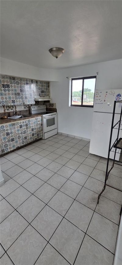 664 W 29th St, Unit 6, Hialeah, FL 33012 Photo