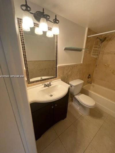 6135 NW 186th St , Unit 205, Hialeah, FL 33015 Photo