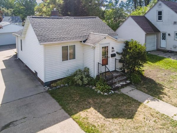 825 S 11TH AVENUE, Wausau, WI 54401