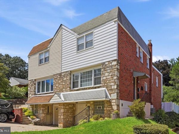 557 LIVEZEY STREET, PHILADELPHIA, PA 19128