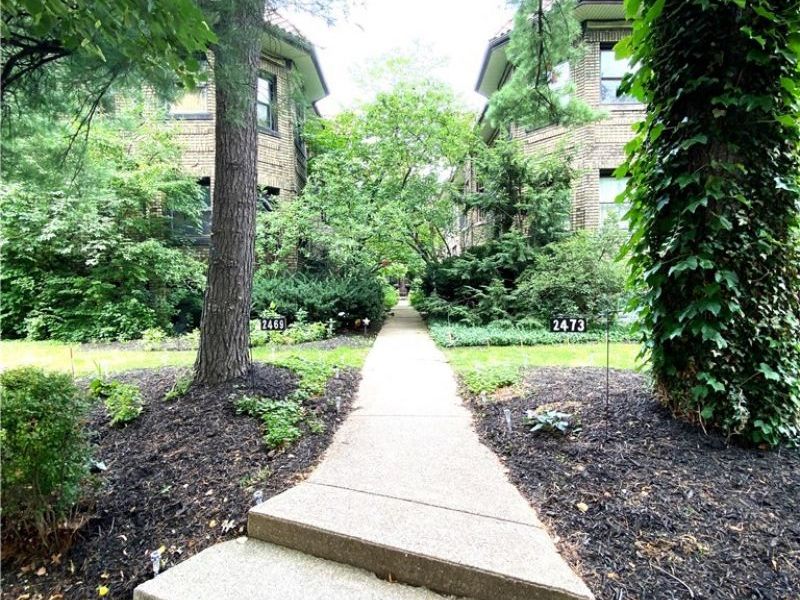 2469 Overlook Road, Unit Unit 1, Cleveland Heights, OH 44106 Photo 2