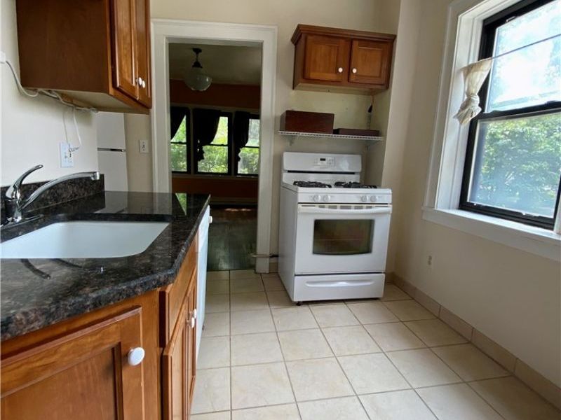 2469 Overlook Road, Unit Unit 1, Cleveland Heights, OH 44106 Photo 7