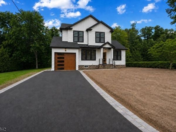 41 Lefke Ln, Hanover, NJ 07981