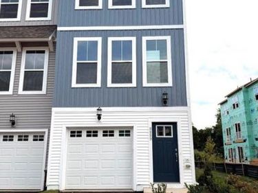 8889 QUEENSFERRY ROAD, MANASSAS, VA 20112