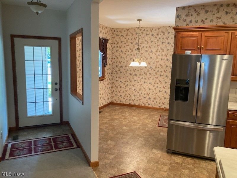 1322 Meadowbrook Drive, Dover, OH 44622 Photo 12