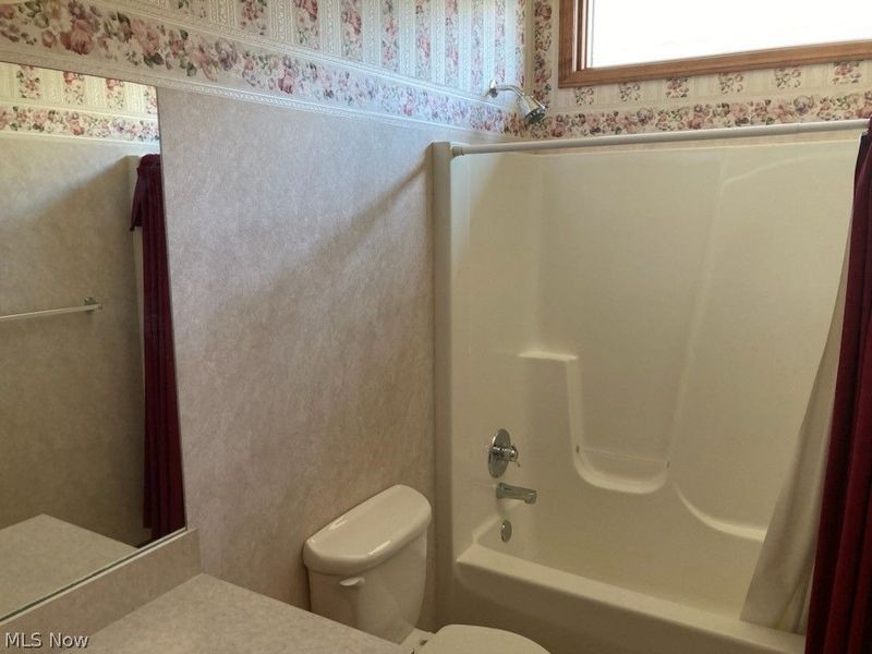 1322 Meadowbrook Drive, Dover, OH 44622 Photo 25