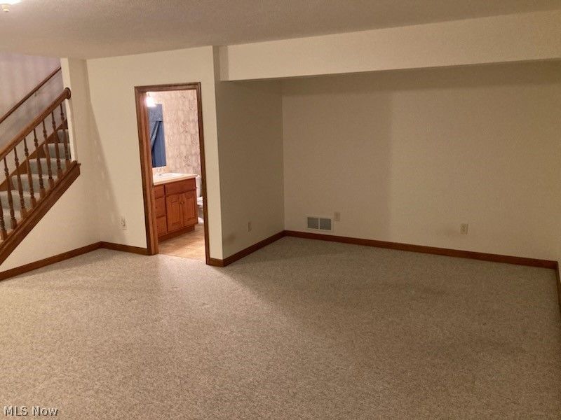 1322 Meadowbrook Drive, Dover, OH 44622 Photo 27