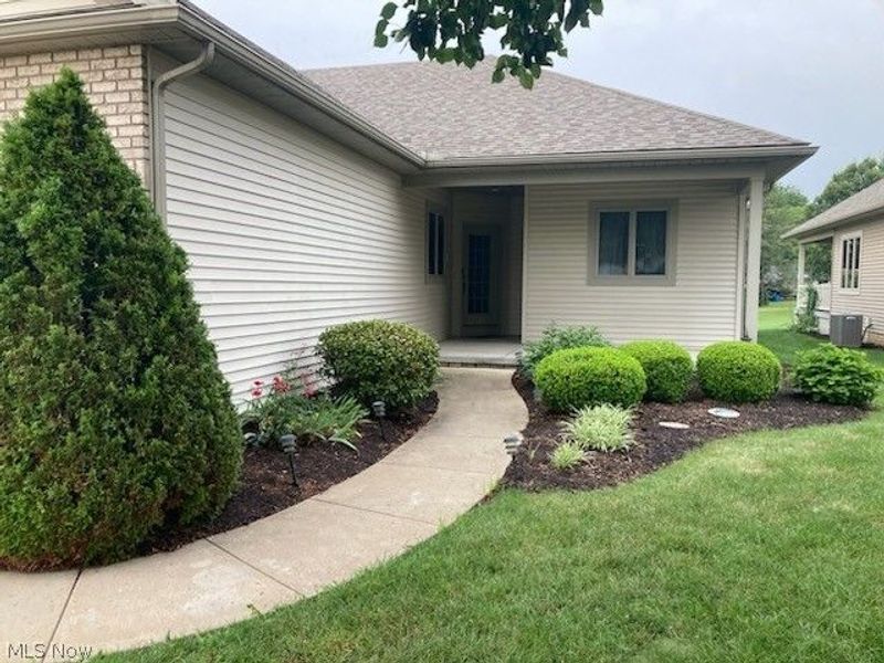 1322 Meadowbrook Drive, Dover, OH 44622 Photo 3
