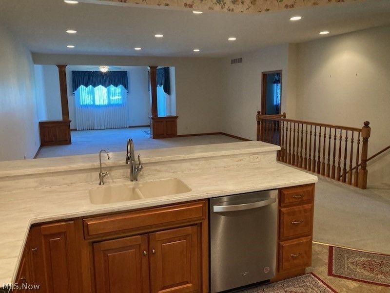 1322 Meadowbrook Drive, Dover, OH 44622 Photo 38