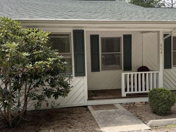 864 CLUB CIRCLE, DANIELS, WV 25832