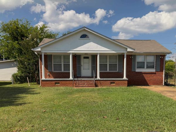 305 Lindenberg Ave, Florence, AL 35630