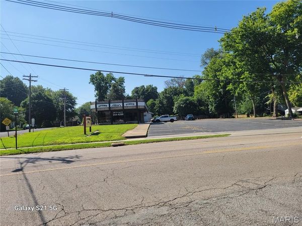 800 Saint Louis Road , Collinsville, IL 62234