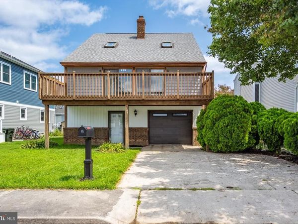 704 N SURF ROAD , OCEAN CITY, MD 21842
