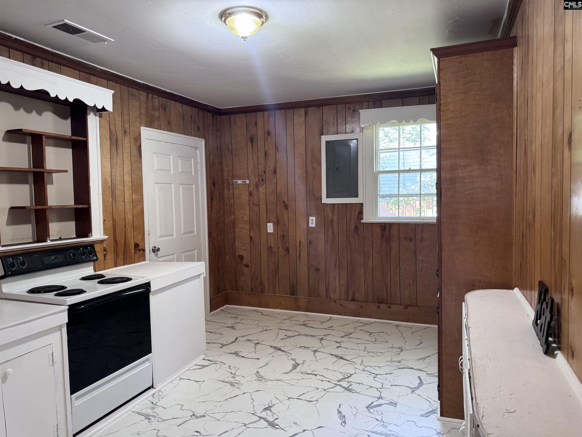 160 Willow Street  Photo 8