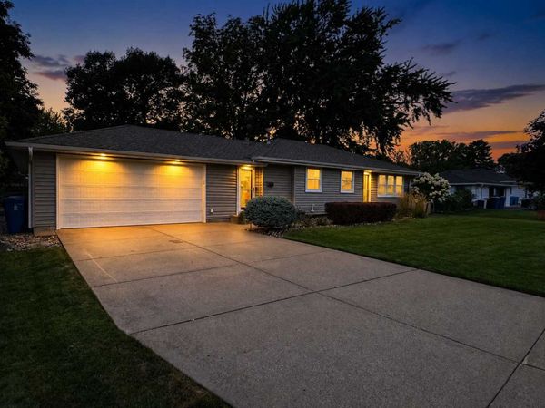 10118 Park Avenue S, Bloomington, MN 55420