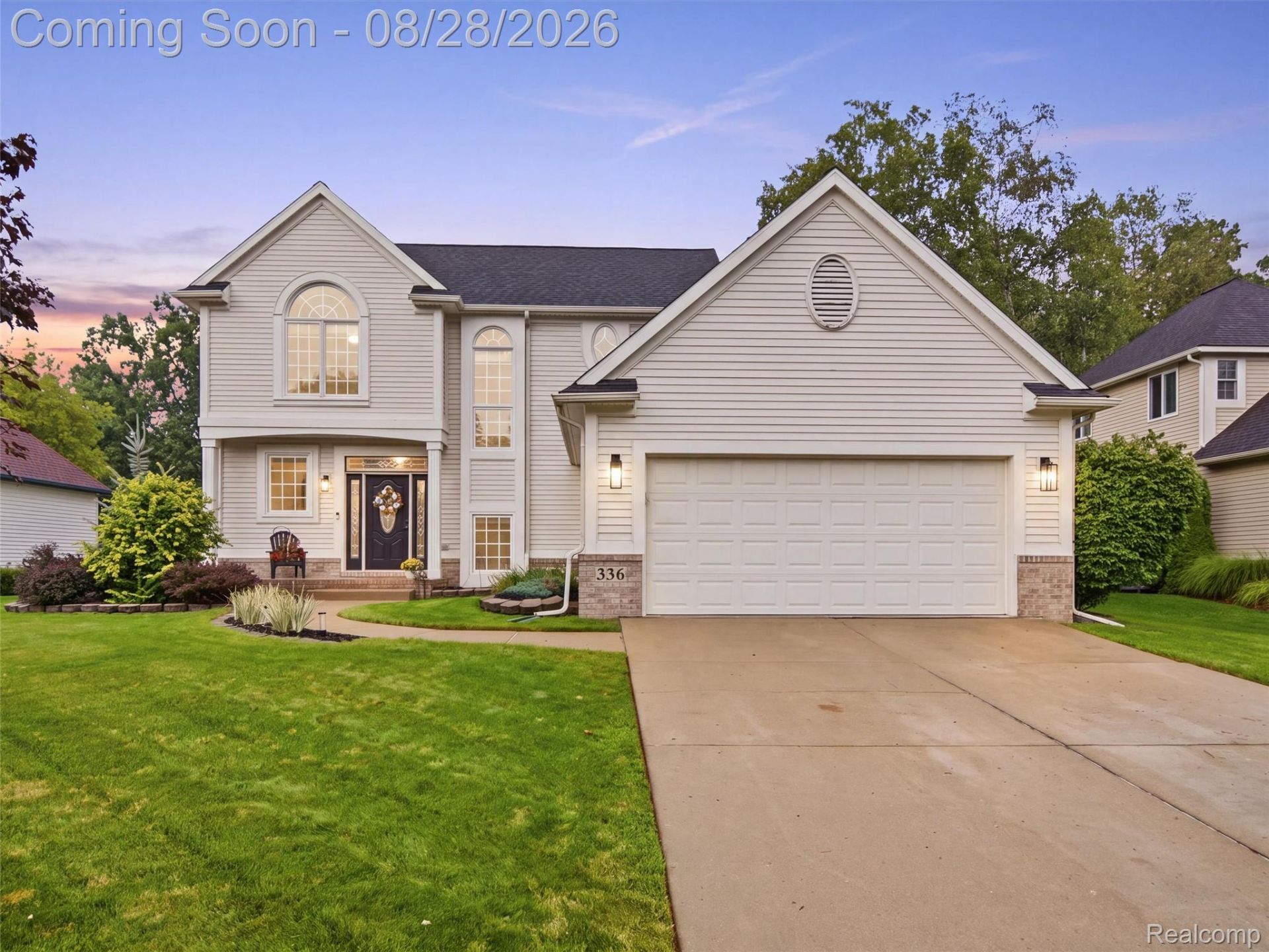 336 Pinecliff Court, Waterford Township, Mi 48327 Main Photo