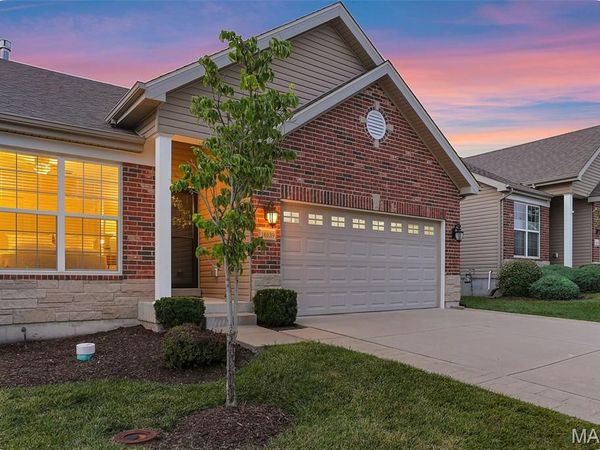 16139 Amber Vista Drive , Ellisville, MO 63021