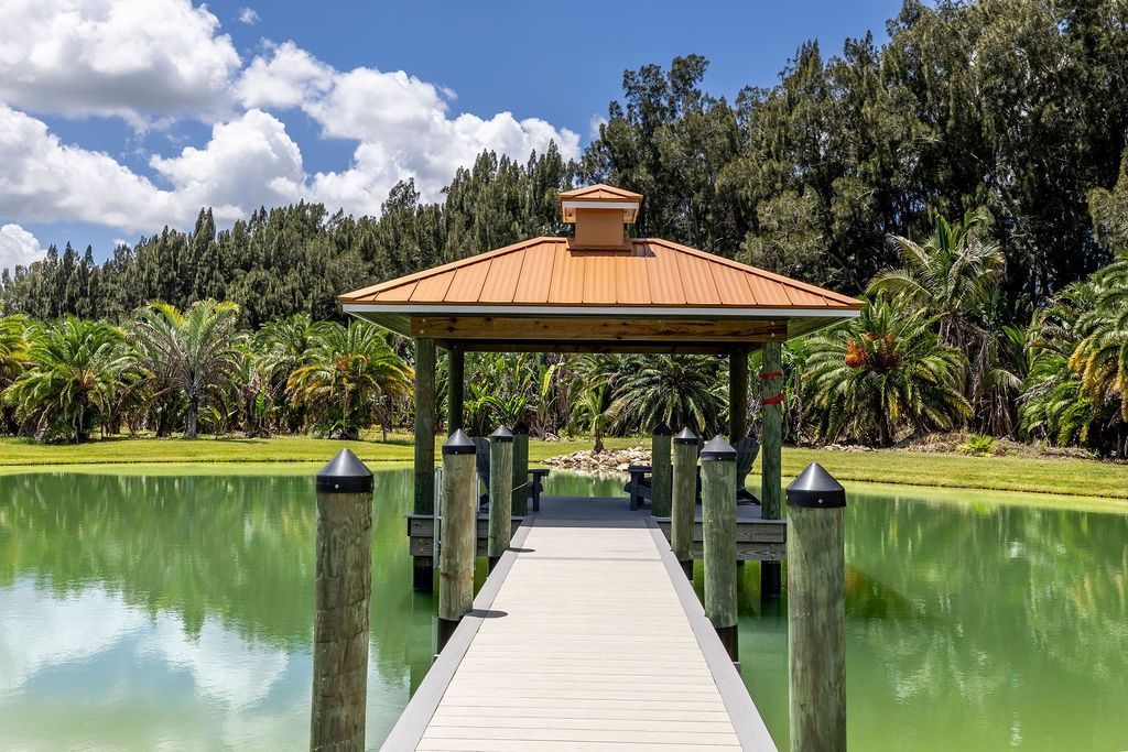 6850 53rd Street, Vero Beach, FL 32967 Photo