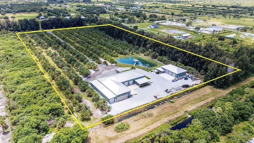 6850 53rd Street, Vero Beach, FL 32967 Photo