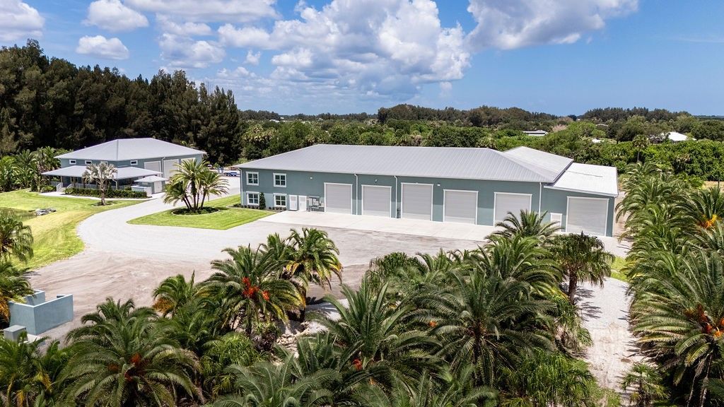 6850 53rd Street, Vero Beach, FL 32967 Photo